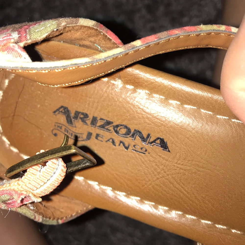 Sandals - Picture 3 of 3